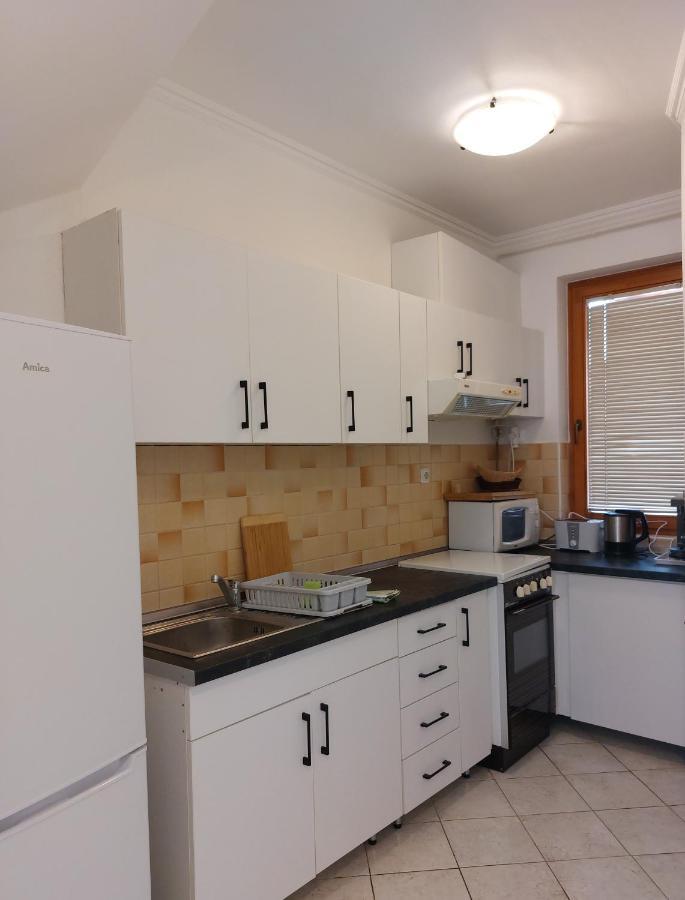 Apartmancentrum Gyula Bagian luar foto