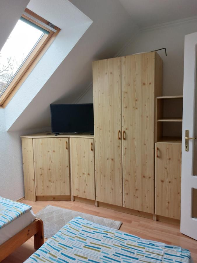 Apartmancentrum Gyula Bagian luar foto