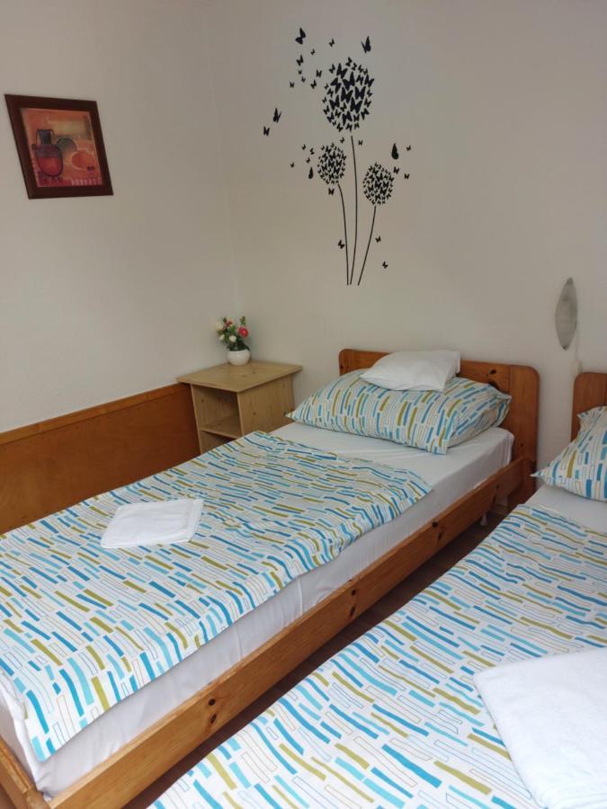 Apartmancentrum Gyula Bagian luar foto