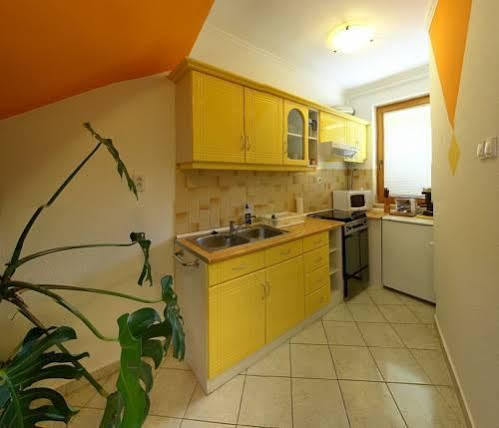 Apartmancentrum Gyula Bagian luar foto